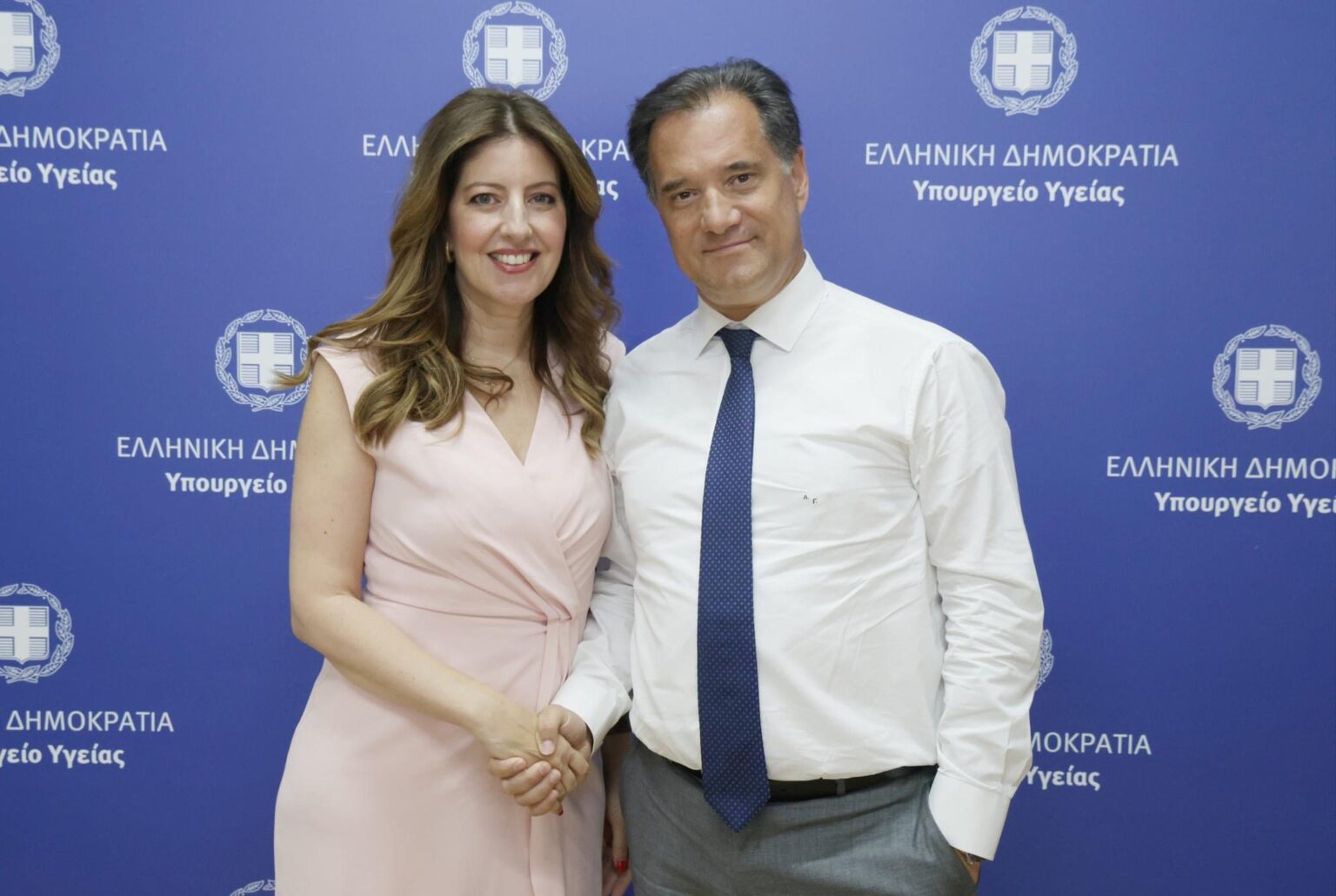Θολές συμβάσεις της ΕΑΒ με την εκλεκτή του Άδωνι