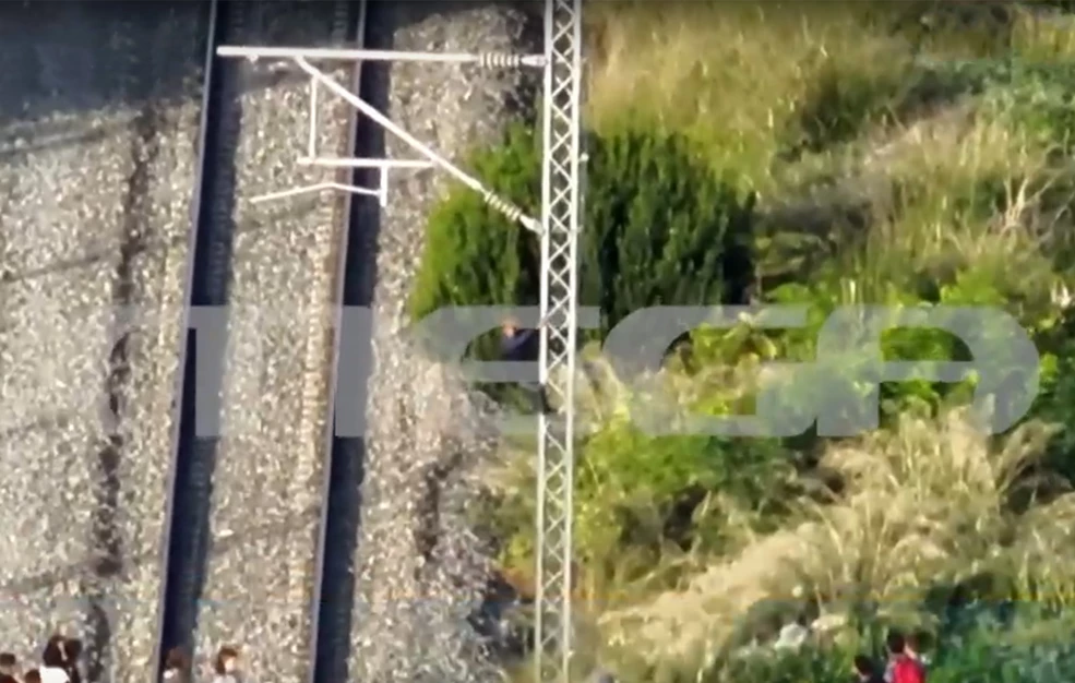 Ρομά κλέβουν μέταλλα από τις ράγες των τρένων εν ώρα δρομολογίων