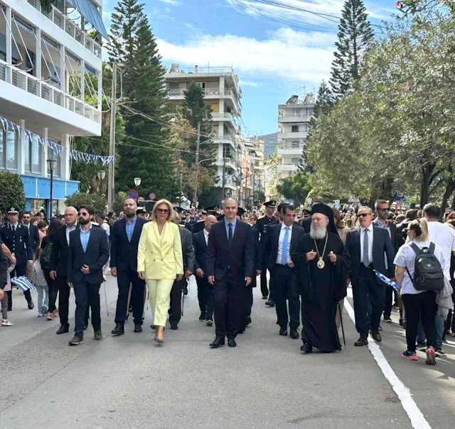 Η Δήμαρχος στα κιτρινά — αλλά ΠΑΟ ως το κόκαλο!