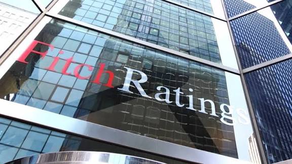 Σήκω να πάμε στο σουπερμάρκετ, ο οίκος Fitch μας αναβάθμισε!