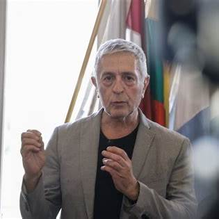 Απορρίφθηκε η αγωγή 450.000€ του Γρηγόρη Δημητριάδη κατά του Στέλιου Κούλογλου