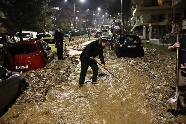 ΤΑ ΙΔΙΑ ΠΑΝΤΕΛΑΚΗ ΜΟΥ