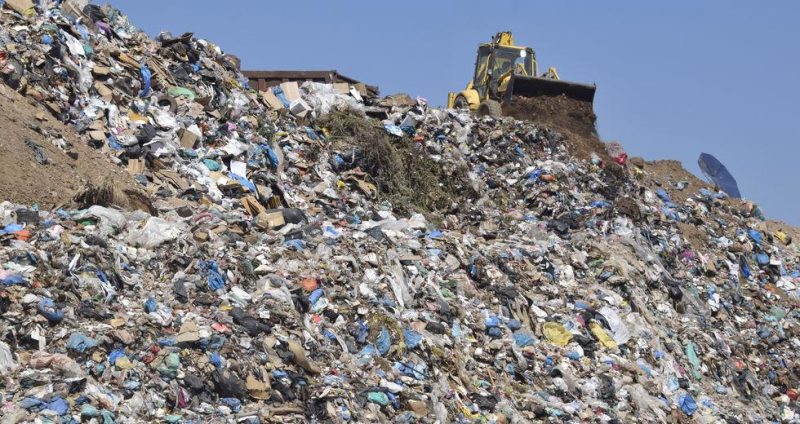 ΑΥΛΙΔΑ: 1.000.000 τόνοι ντροπής — και τώρα πανηγυρίζουμε για… φυλακές;