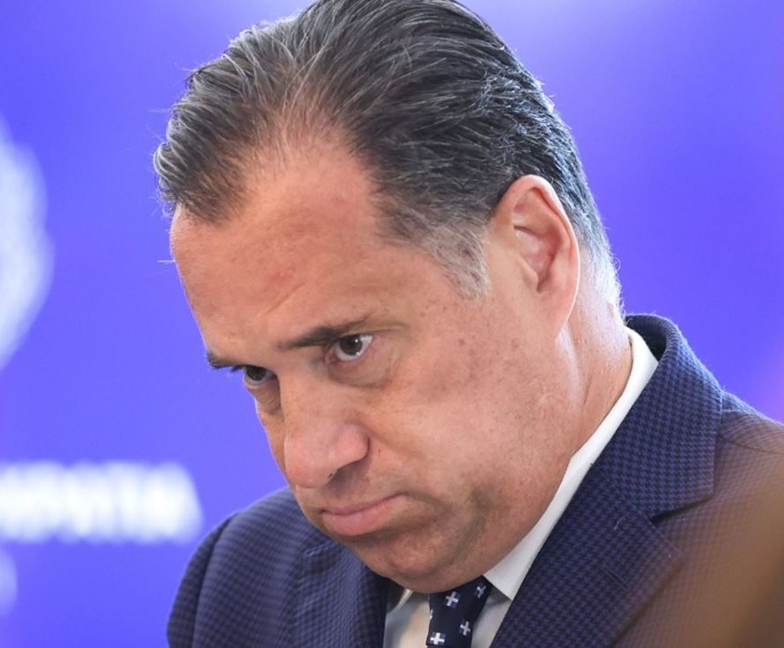 “O μπουνταλάς” – η νέα ταινία που θα σπάσει τα ταμεία