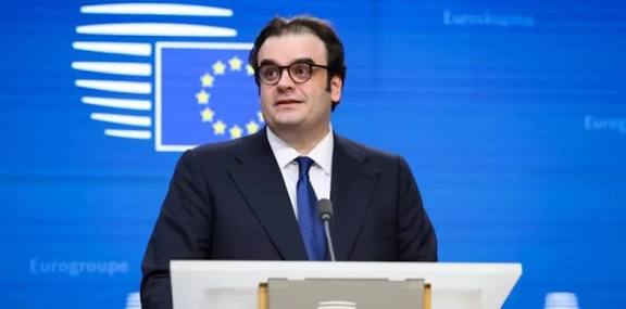 Η εκλογή στο Eurogroup δεν είναι «παράσημο» — είναι συμβόλαιο