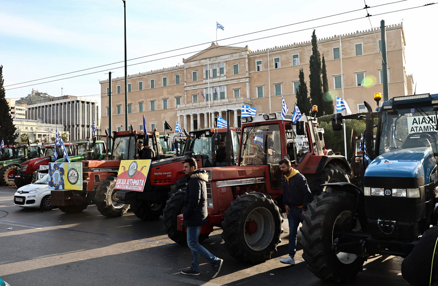 Αγρότες: Στο Σύνταγμα σήμερα τα τρακτέρ – Οι κυκλοφοριακές ρυθμίσεις