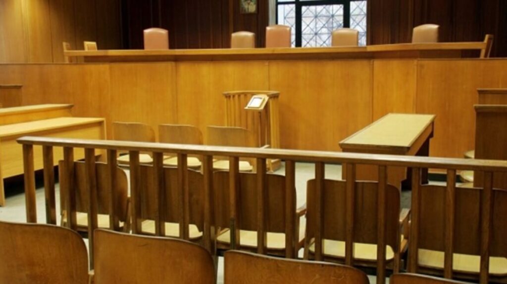 Οι Δικηγορικοί Σύλλογοι δείχνουν τα funds: καταχρηστικές πρακτικές, θεσμική ανοχή και περιουσίες στον αέρα