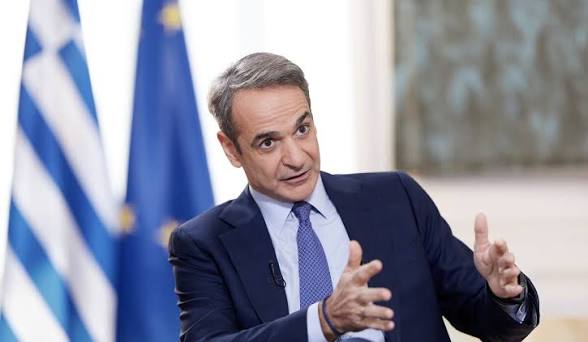 Γιατί ο Μητσοτάκης παίρνει όλο το χαρτί από τον πόλεμο στο Ιράν