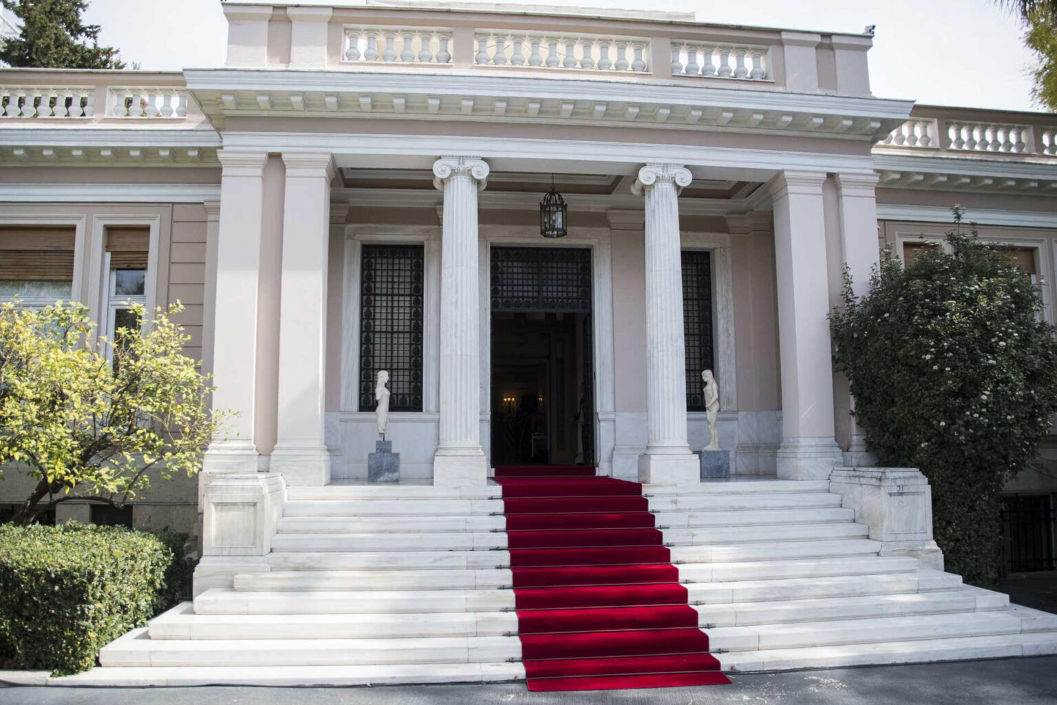 Η χούντα της «κανονικότητας»