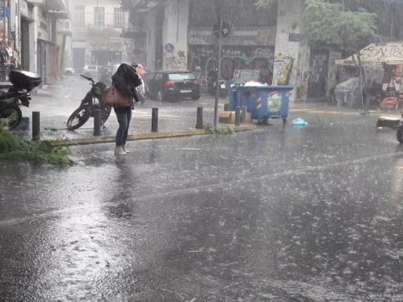 Κακοκαιρία με διάρκεια και ένταση: Η Τετάρτη βάζει τη χώρα σε καθεστώς μεγάλης προσοχής