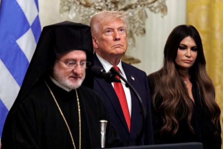 Μέγας Κωνσταντίνος, Μέγας Βασίλειος, Μέγας Δονάλδιος