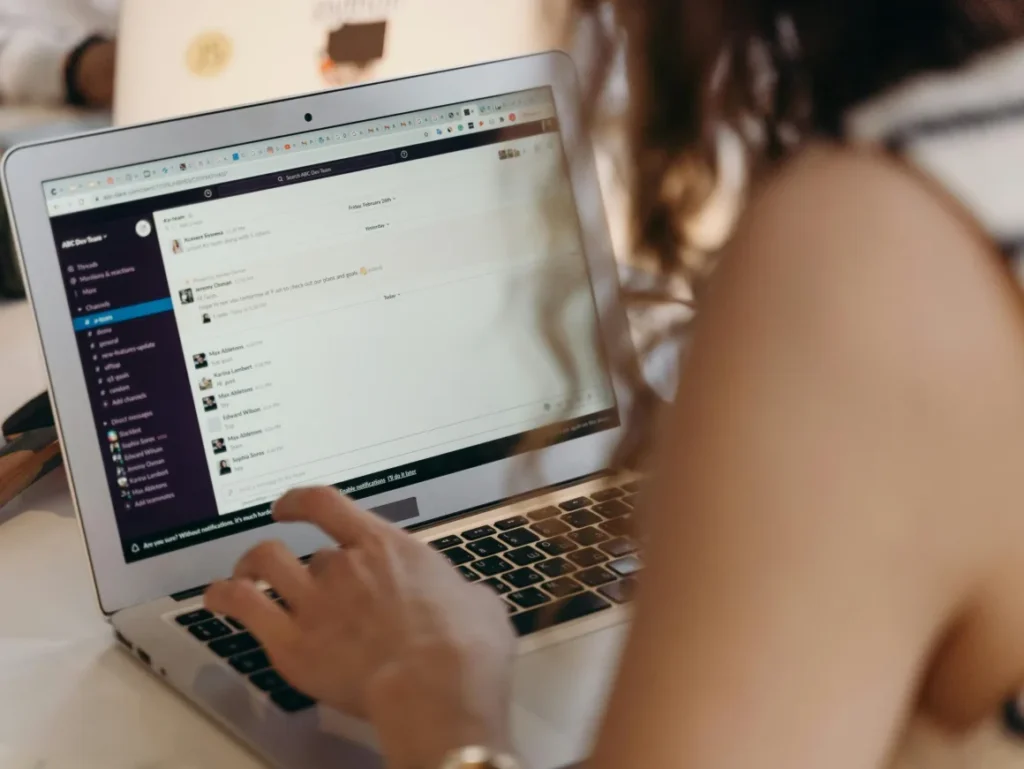 Έστειλες email κατά λάθος; Δες πώς να ακυρώσεις την αποστολή για να σωθείς