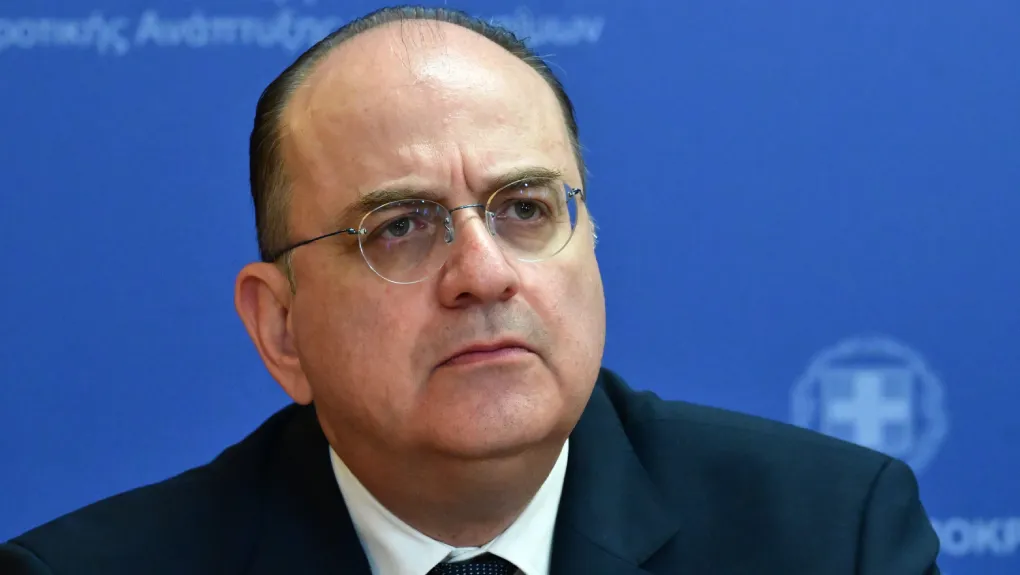 Μακάριος Λαζαρίδης: Το σκάνδαλο δεν είναι το βιογραφικό του — είναι αν μπήκε στο Δημόσιο χωρίς τα νόμιμα προσόντα