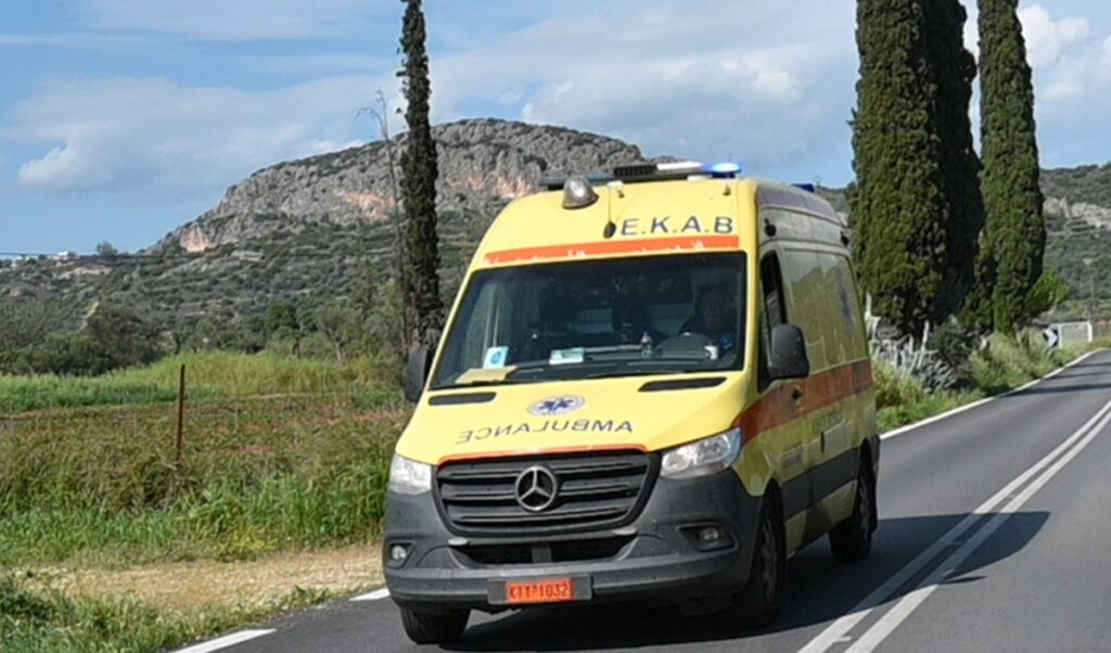 Τραγωδία στη Χαλκίδα: Εργαζόμενος καταπλακώθηκε από φορτηγό στο Πέι Δοκού
