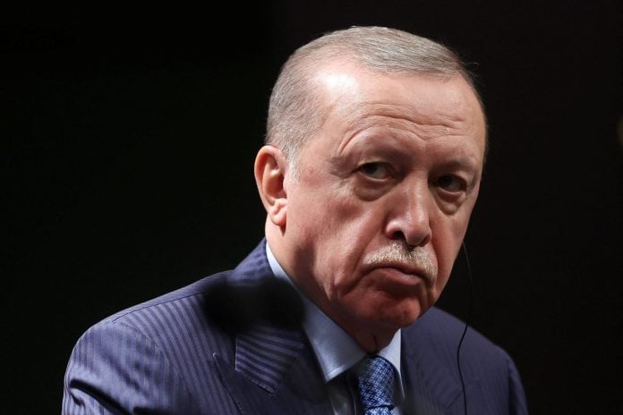 Η Άγκυρα νομοθετεί την αγωνία της: Η “Γαλάζια Πατρίδα” γίνεται μπούμερανγκ