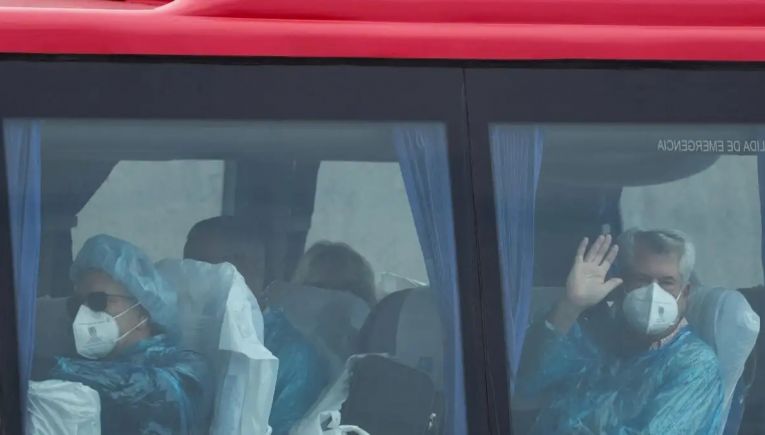 Συναγερμός για το Hondius: Σε καραντίνα Βρετανοί επιβάτες – «Επαφές υψηλού κινδύνου» όλοι οι επιβαίνοντες