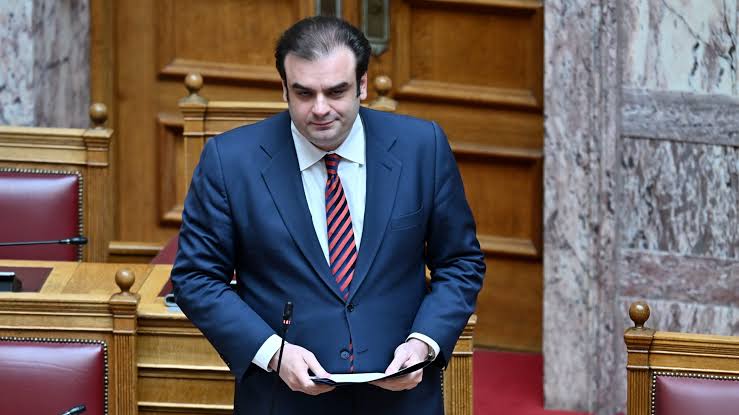 Ακατάσχετο στα 1.600 ευρώ: ανακούφιση ή καθυστερημένη ομολογία οικονομικής ασφυξίας;