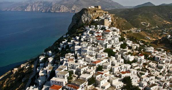 Σκύρος: Το Χωροταξικό κλείνει την πόρτα στις ανεμογεννήτριες, αλλά το ΥΠΕΝ αφήνει ανοιχτό το παράθυρο