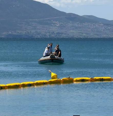 Προστατευτικά δίχτυα στην παραλία Πολιτικών και στην παραλία Δάφνης