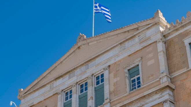 Δημοσκόπηση: Πόσοι «βλέπουν» Τσίπρα και Καρυστιανού ως εναλλακτική προοπτική διακυβέρνησης