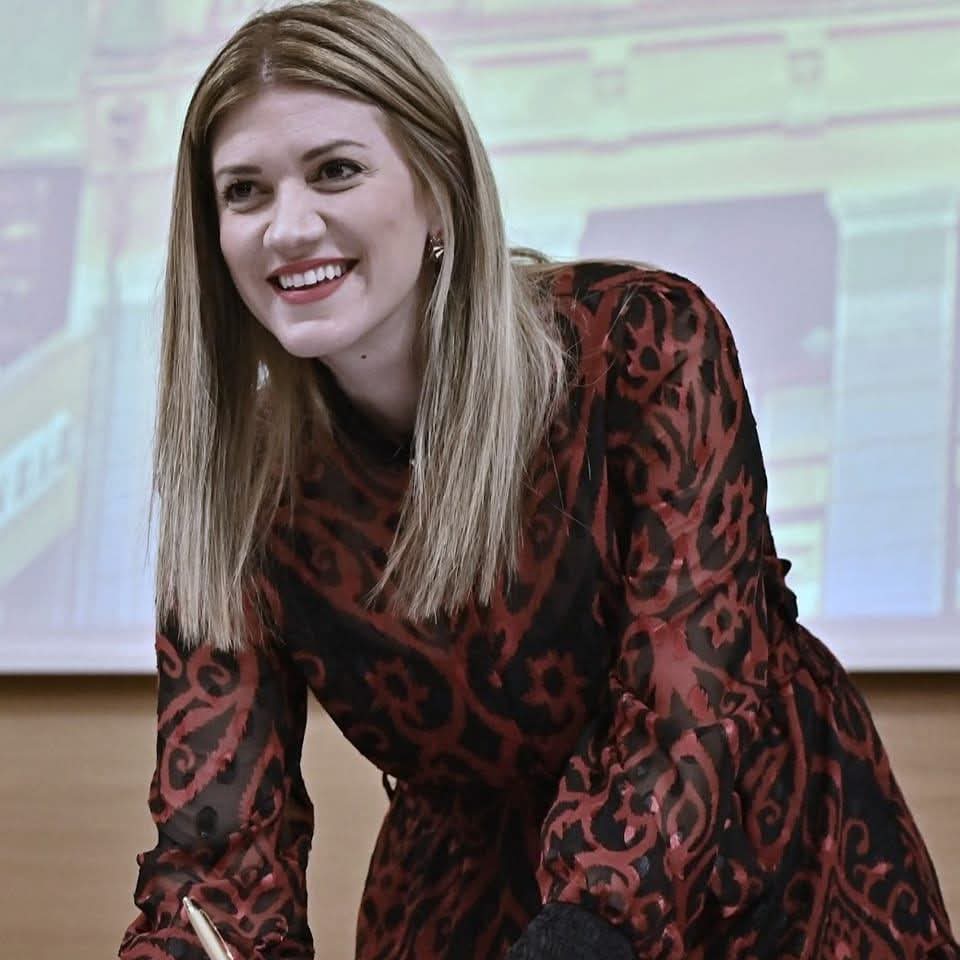 Χαλκίδα: Ο Μέσι, το ταμείο του Δήμου και το… «Ξύδι Top» – Σκληρή απάντηση της Ελένης Κούτρα