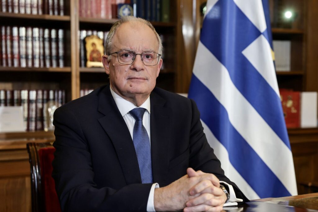 Το Βατερλώ μιας γελοίας ιστορικής ανάγνωσης: Όταν η υποταγή βαφτίζεται «δίδαγμα»
