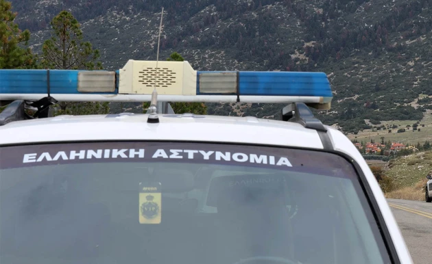 Από την Αιδηψό στη Νέα Αγχίαλο με κλεμμένο ΙΧ – Συνελήφθη ενώ έκανε μπάνιο στη Γλύφα