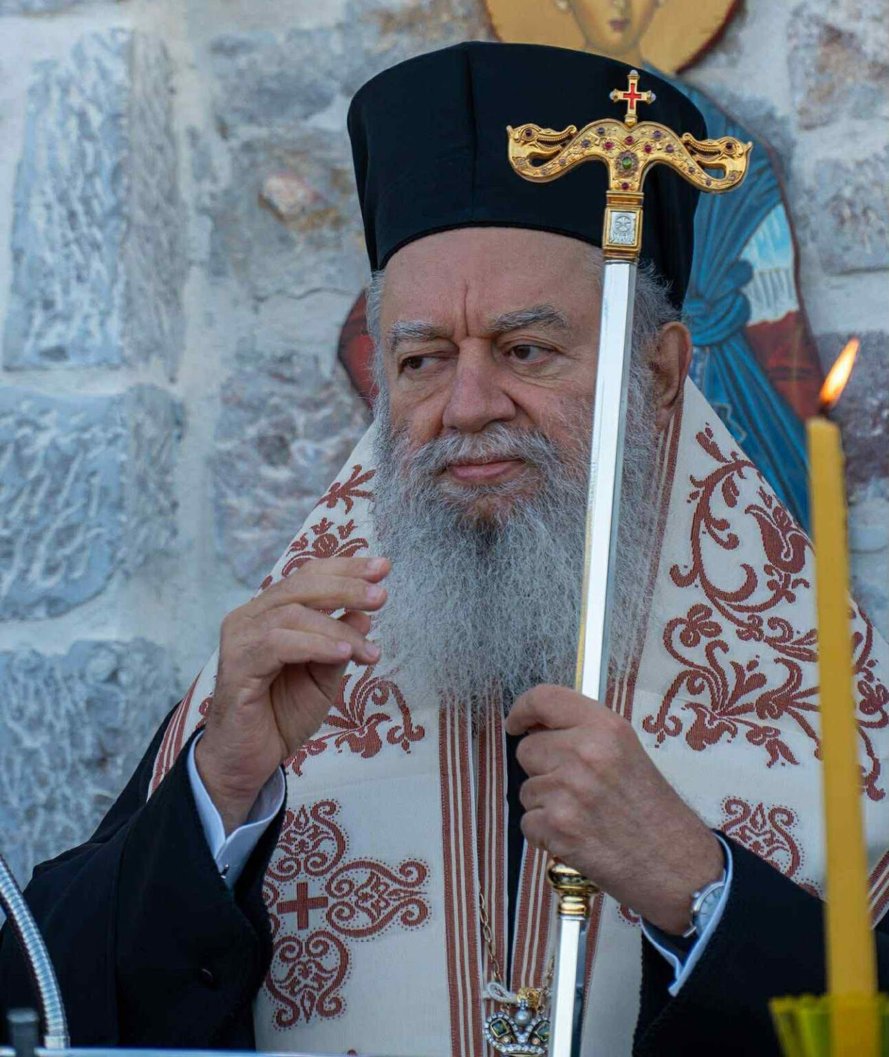 Ισχυρό μήνυμα του Μητροπολίτη Χαλκίδος για την αποχή των πιστών από τη Θεία Λειτουργία.