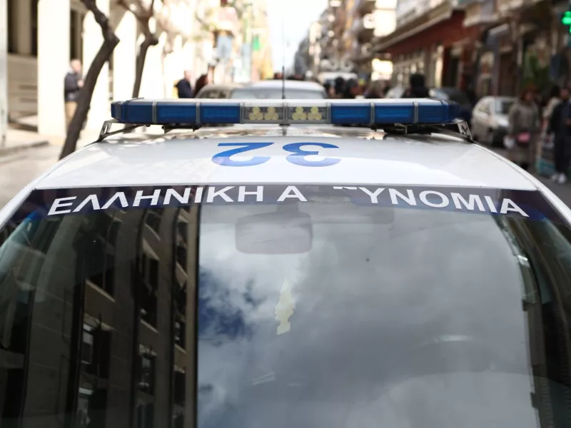 Χαλκίδα: Επιχείρηση σε διαμέρισμα στο Κουρέντι – Δικογραφία για τρεις άνδρες