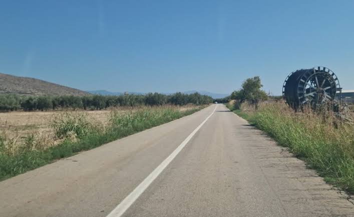 Αταλάντη: Παράδρομος-παγίδα δίπλα στην Εθνική – Οι Αρχές περιμένουν πρώτα το δυστύχημα;