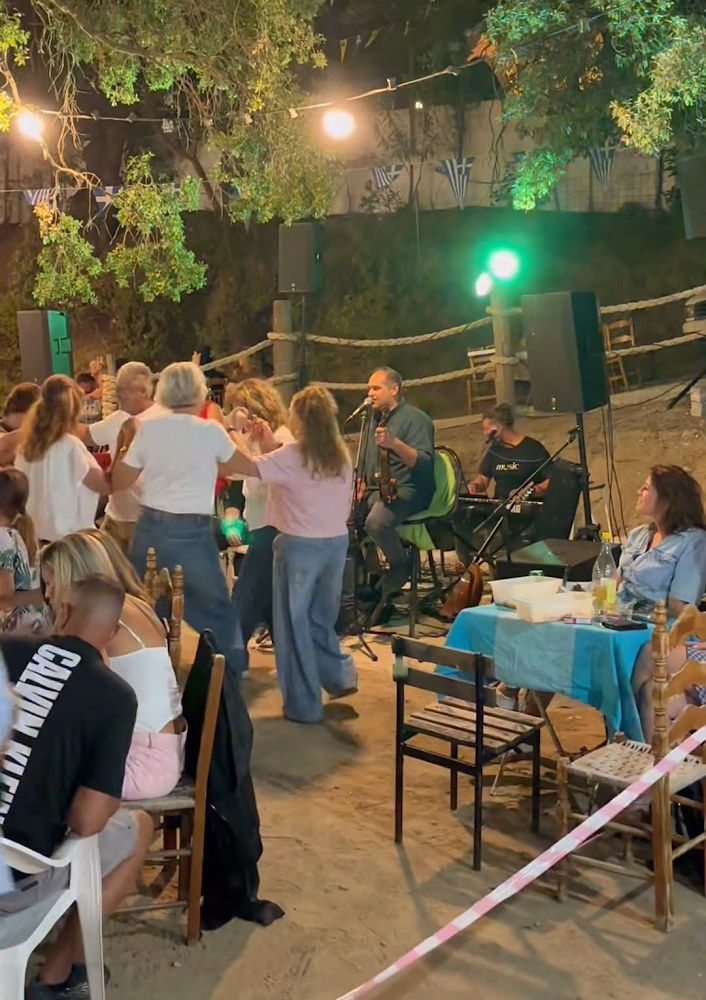 Παλιομανάστρι Αγίου: Οι Αγιώτες έστησαν ένα αυθεντικό παραδοσιακό γλέντι