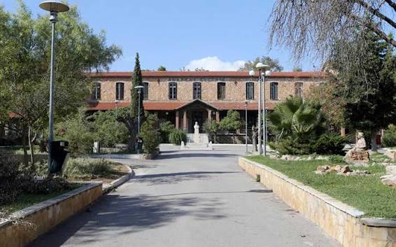 Γηροκομείο Αθηνών: Καταγγελίες για αναθέσεις και πιέσεις σε εργαζομένους – Τι απαντά η διοίκηση