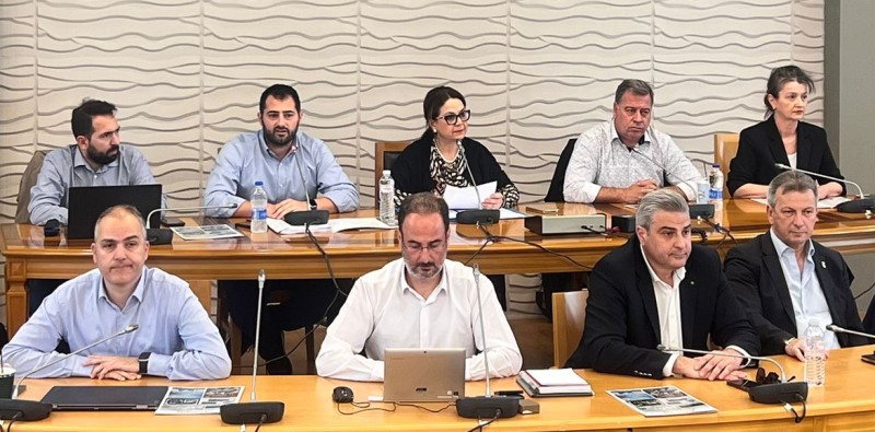 Περιφερειακό Συμβούλιο Στερεάς: Πυρκαγιές, Athens Flying Week και οφειλές της Κωπαΐδας ζητούν αποφάσεις