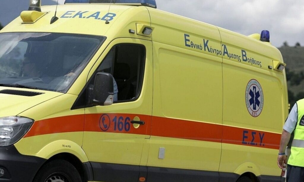 Χαλκίδας–Αιδηψού: Αυτοκίνητο ιερέα συγκρούστηκε με νταλίκα