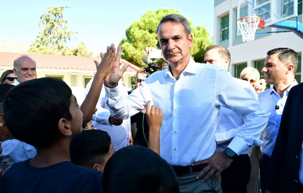 Ο πρωθυπουργός και η κυβέρνηση των ΘΑ και των ευχών