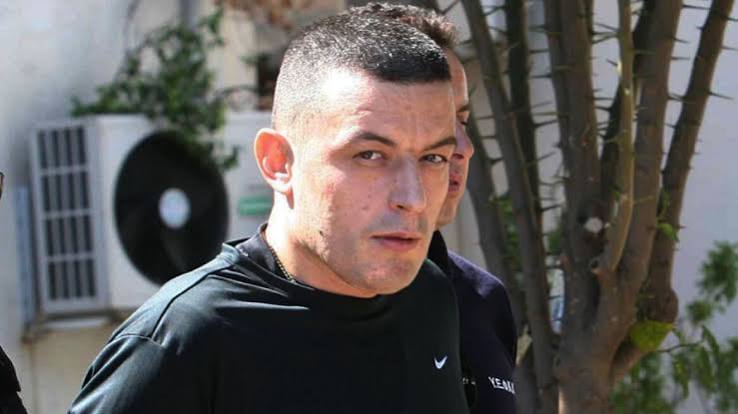 Ανάβυσσος: Στο μικροσκόπιο ο Ριζάι για τους πυροβολισμούς έξω από beach bar