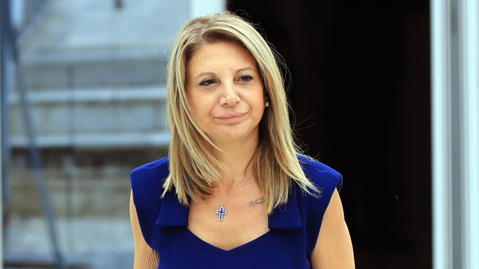 Η Καρυστιανού δεν χρειάζεται την άδεια του πολιτικού συστήματος