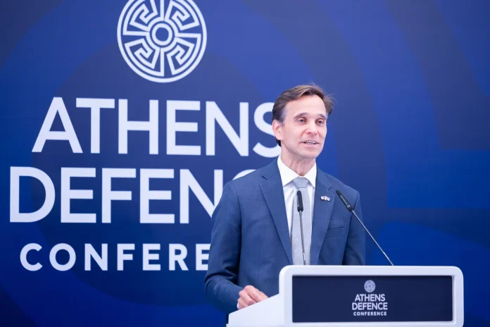 Τζόσουα Χακ: Αναλαμβάνει την αμερικανική πρεσβεία στην Αθήνα μετά την αποχώρηση Γκίλφοϊλ