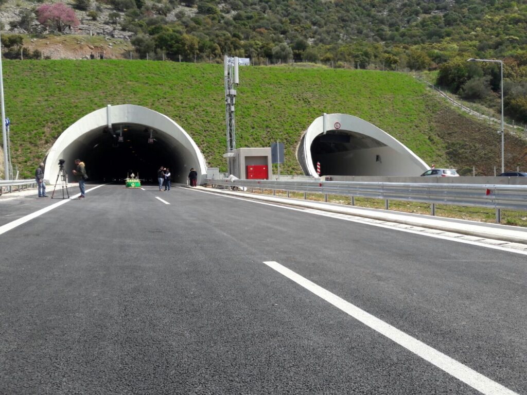 Κλείνουν για δύο εβδομάδες οι σήραγγες της Στυλίδας προς Αθήνα