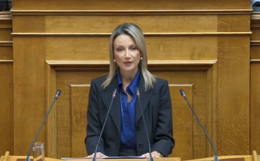 Καζάνη: Παρεμβάσεις για τις ελλείψεις στην Υγεία και την Παιδεία της Εύβοιας